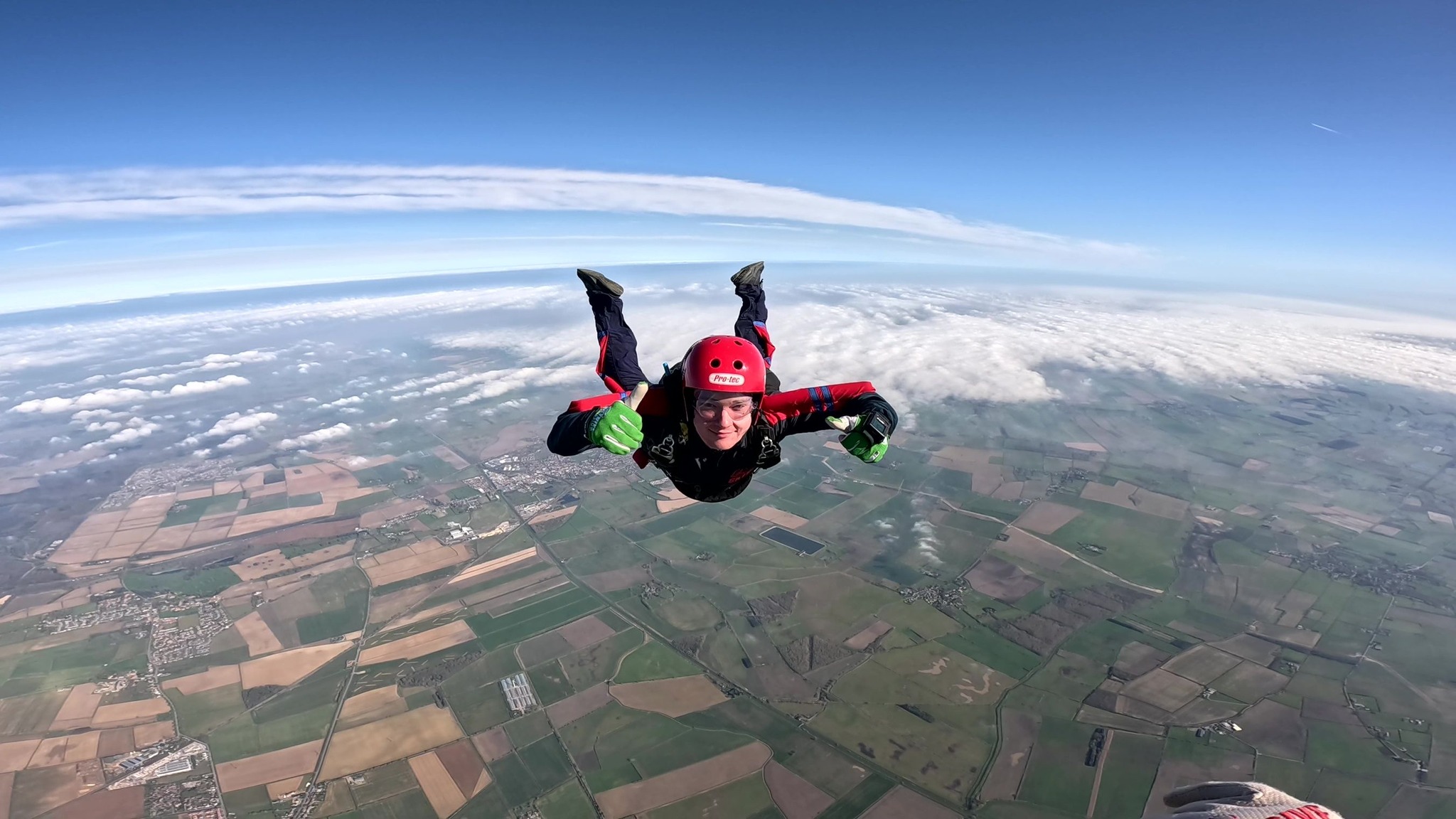 Teddy Skydiving